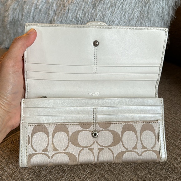 Coach long wallet - Picture 7 of 10